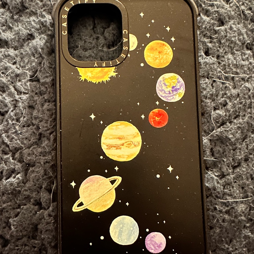 I ended up getting a new phone so i'm selling my case